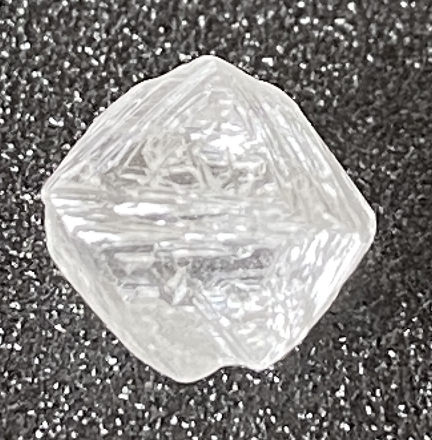 22643