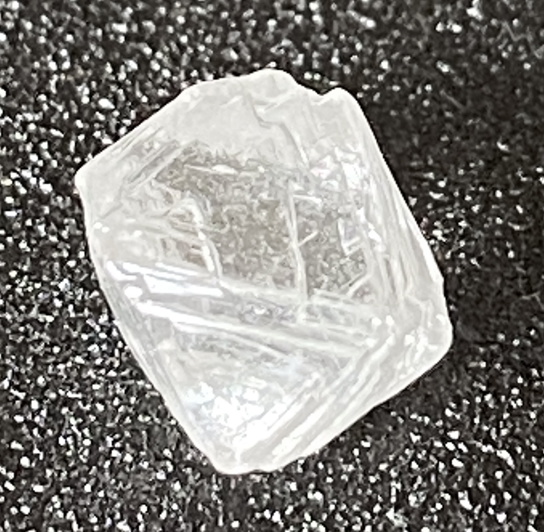 22650